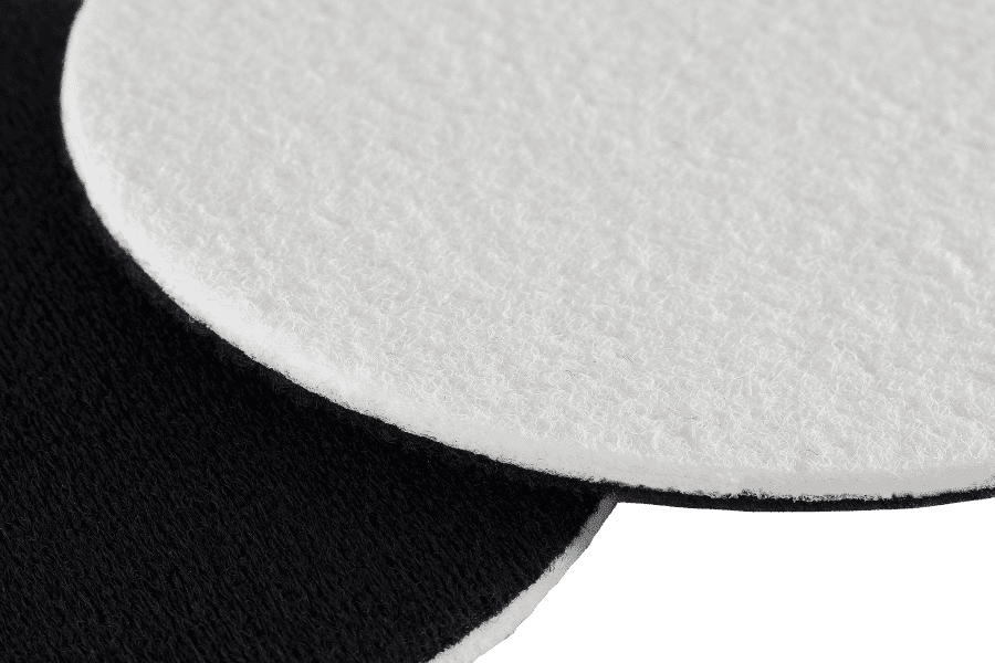 Detailopname van het verdichte vilt van het Safe-Shield glaspolijstpad