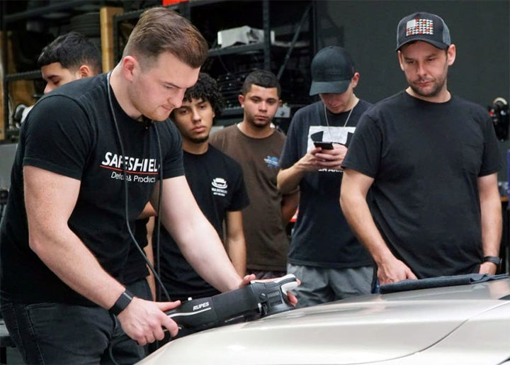 Atelier pratique de préparation esthétique automobile chez Safe-Shield